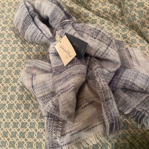 Universal Thread Scarf NEW WITH TAGS!